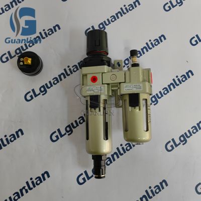 Gruppo combinato di trattamento dell'aria con regolatore di pressione e filtro pneumatico AW3000-03D